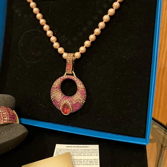 Heidi Daus Pink Pearl & Crystal Necklace/Bracelet Set 💗💎 - Picture 9 of 15